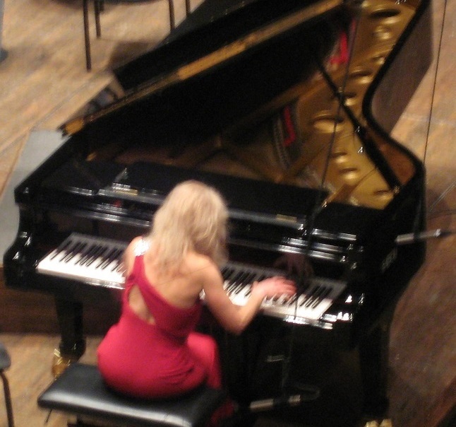 Avery Fisher Hall, Lincoln Center, New York: May 12, 2012